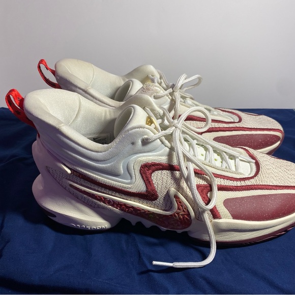 Nike Cosmic Unity - Picture 3 of 4